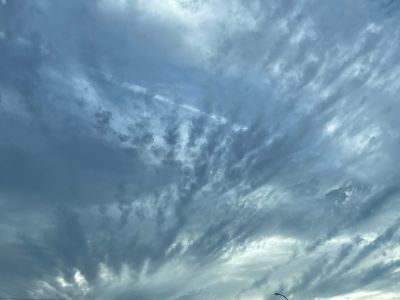 tie dye clouds horiz